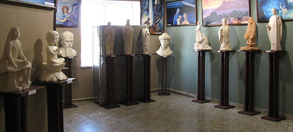 Коллекция икон в галерее «Каляровы шлях» в Орше